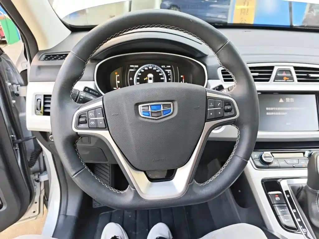 Geely Boyue — миниатюра 11
