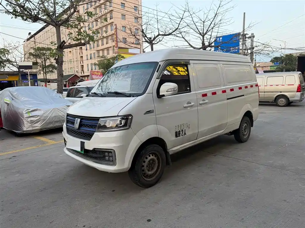 Yuan Cheng Yuan Cheng E5 2021
