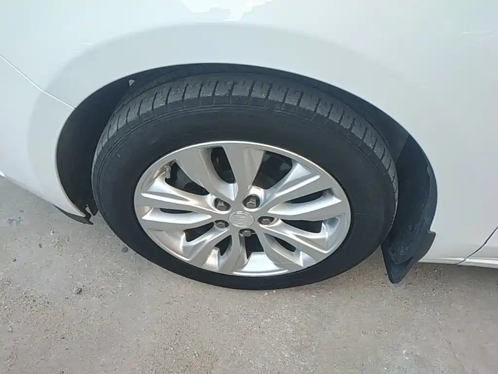 Buick Excelle — миниатюра 23