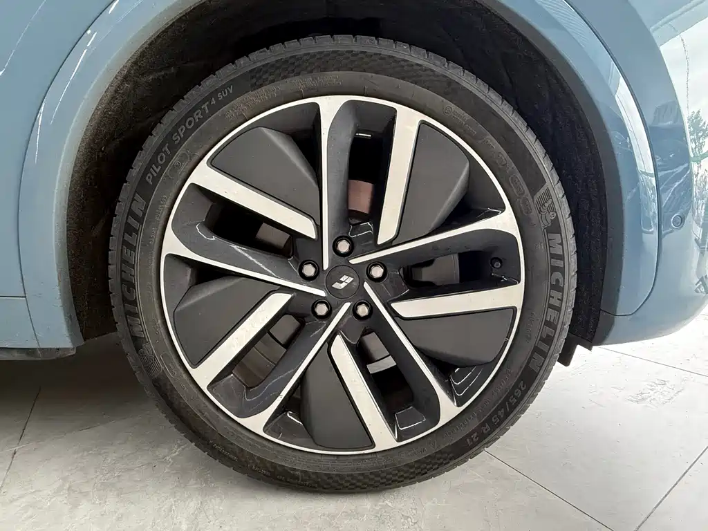 Li Auto Li L7 — миниатюра 3