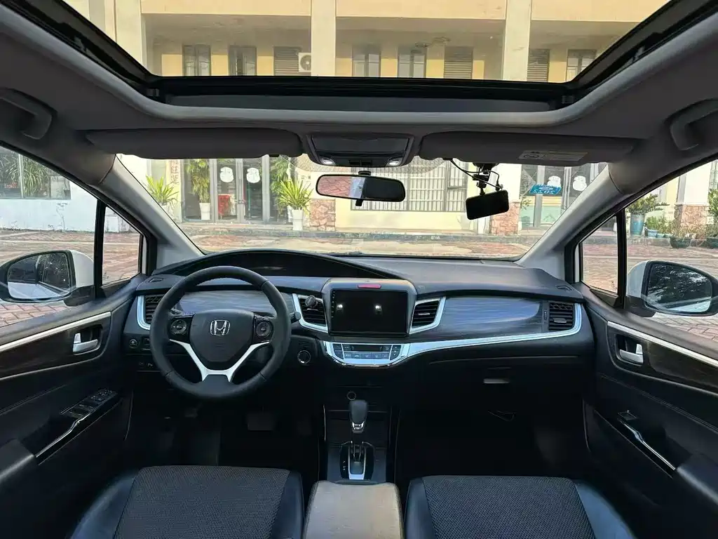 Honda Jade — миниатюра 5