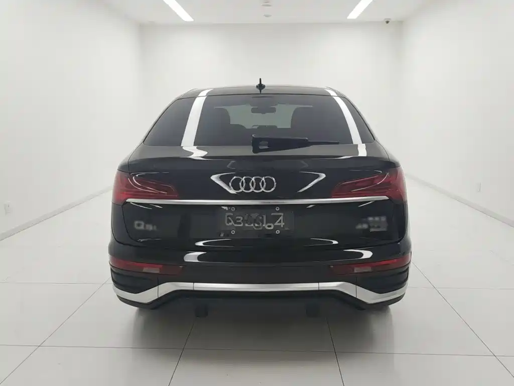 Audi Q5L Sportback — миниатюра 3
