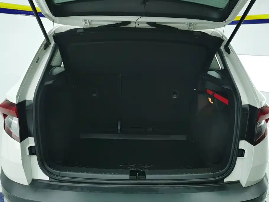 Skoda Karoq — миниатюра 4