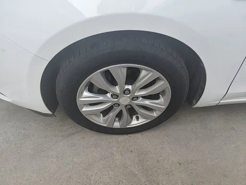 Buick Excelle — миниатюра 23