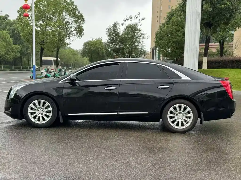 Cadillac XTS — миниатюра 5