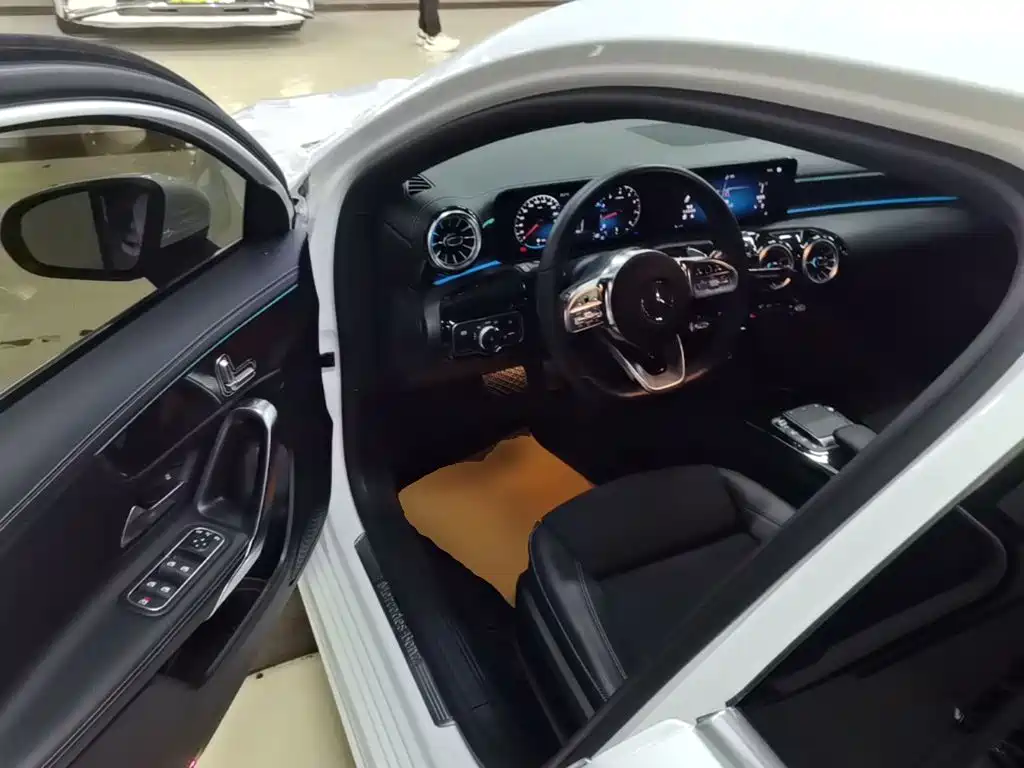 Mercedes-Benz A-Class — миниатюра 16