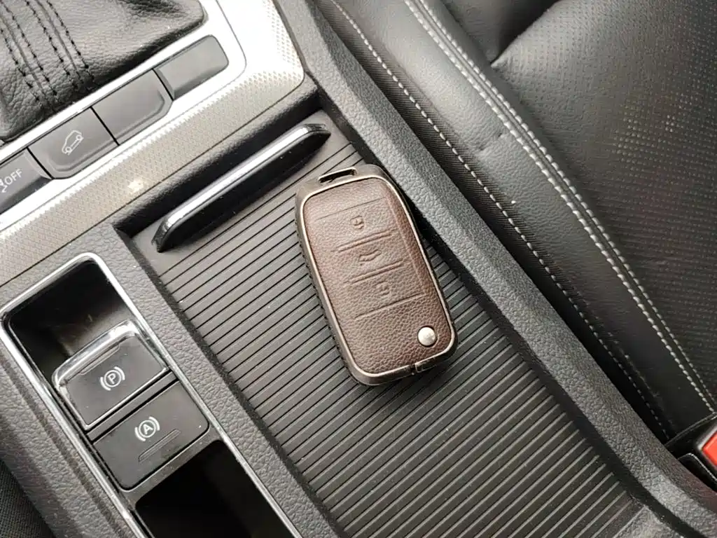 Roewe RX5 — миниатюра 17