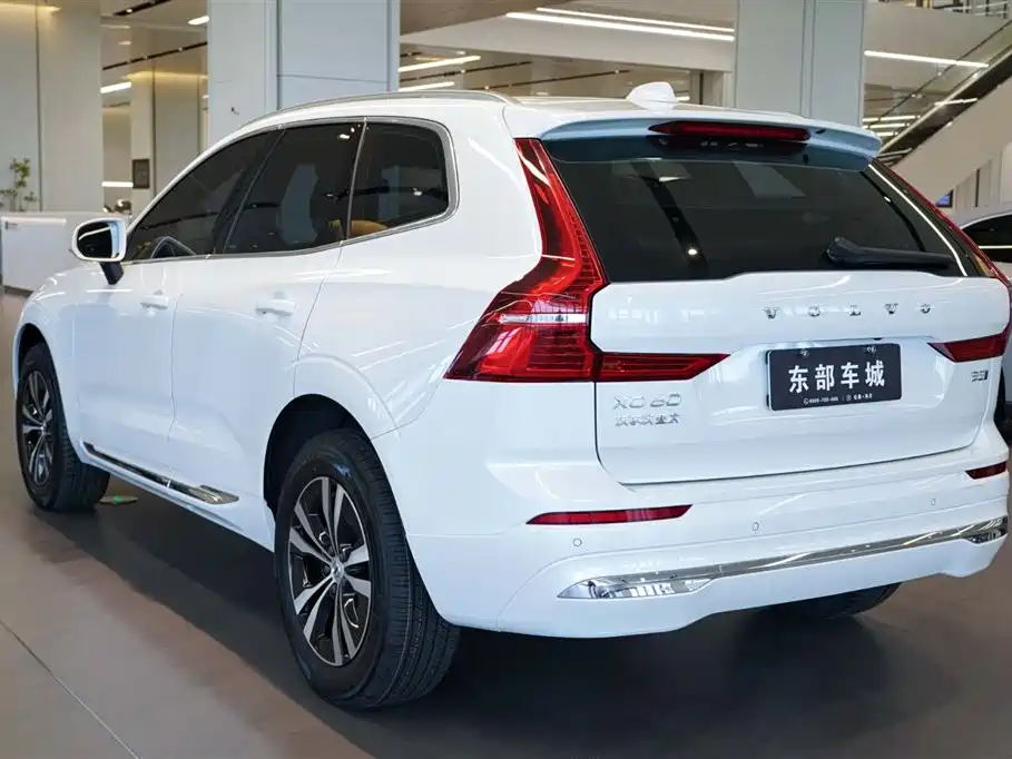 VOLVO  XC60