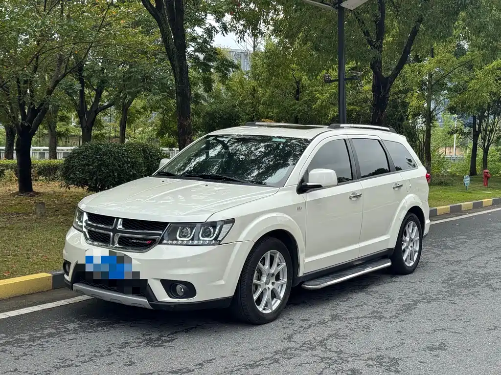 Dodge Journey — миниатюра 2