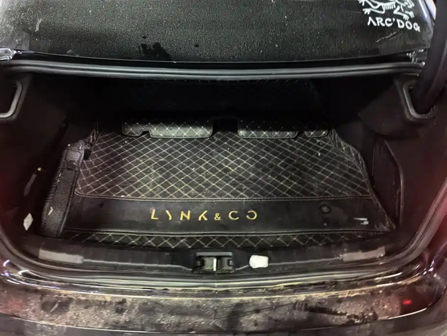 Lynk & Co 03 — миниатюра 4