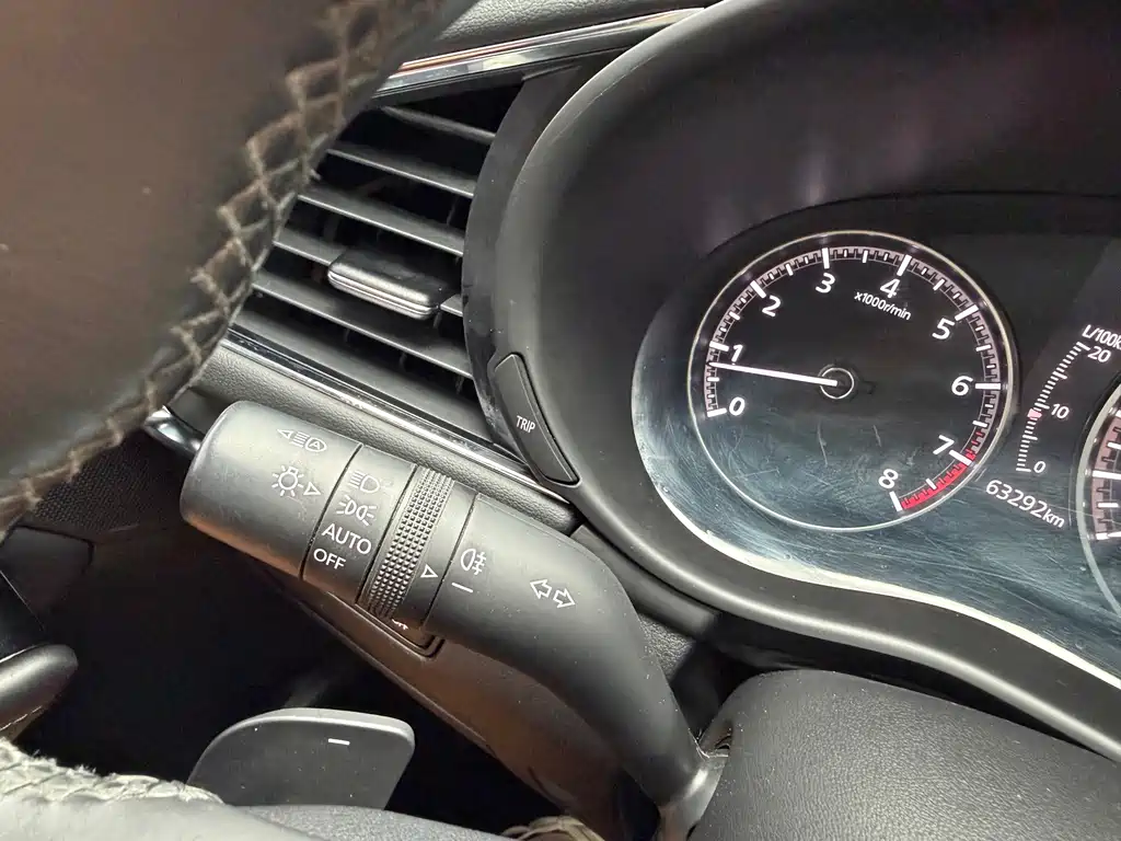 Mazda 3 Axela — миниатюра 15