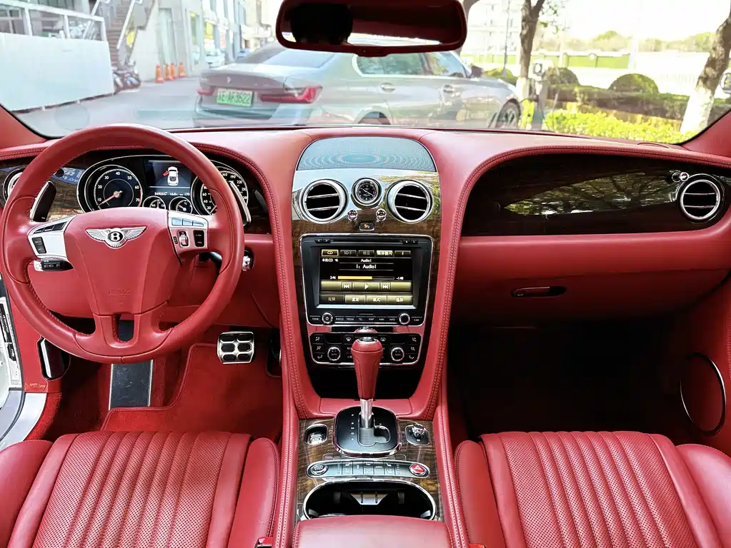 Bentley Continental — миниатюра 13