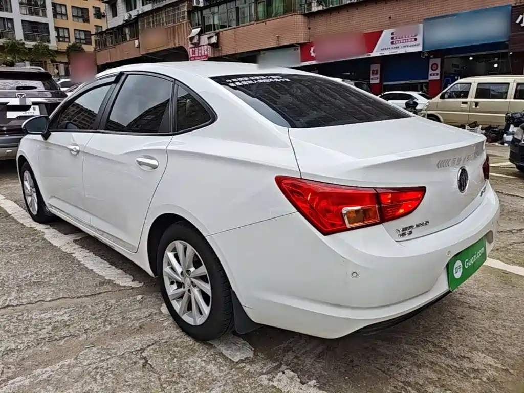 Buick Verano — миниатюра 5