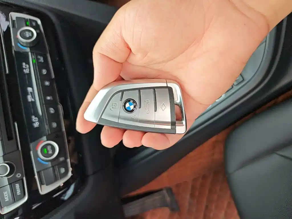 BMW 3 Series — миниатюра 9