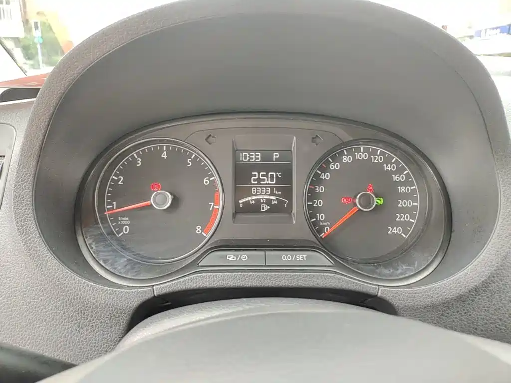 Volkswagen Polo — миниатюра 12