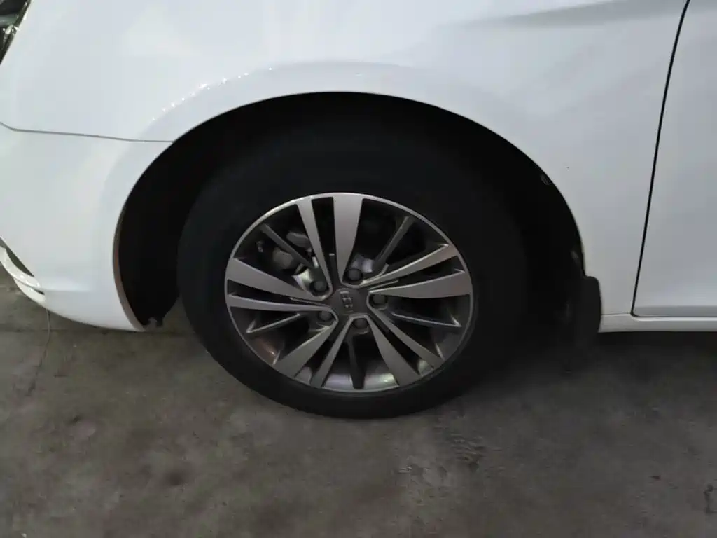 Geely Emgrand — миниатюра 23