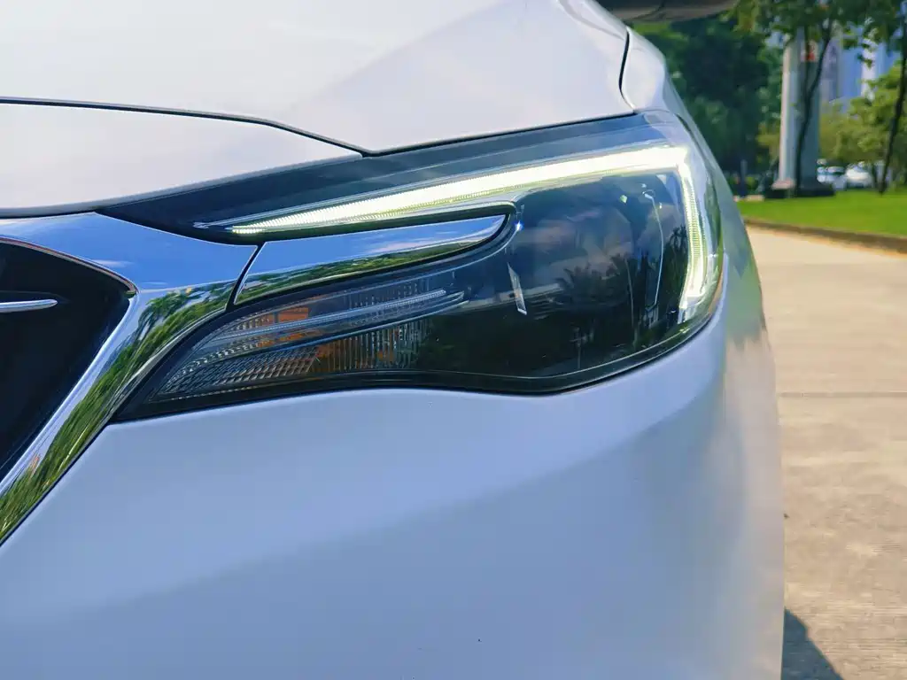 Buick Excelle — миниатюра 4