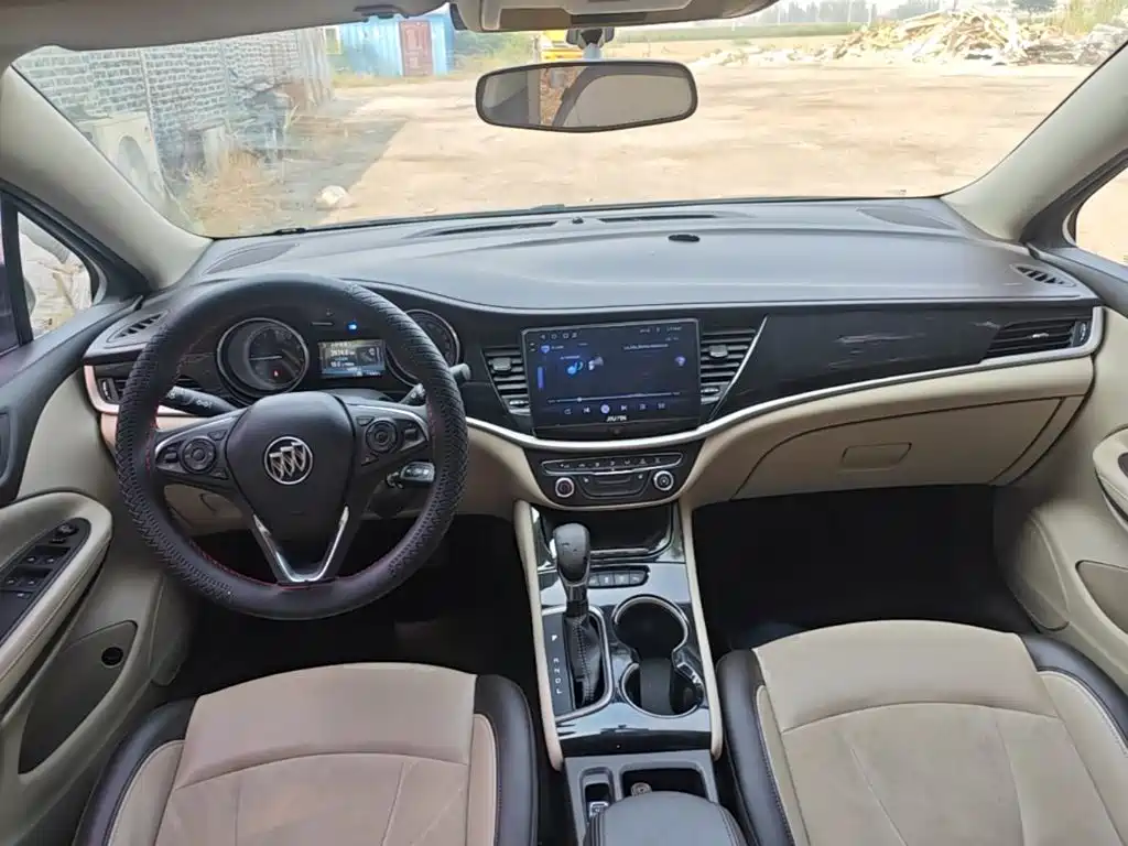 Buick Verano — миниатюра 10