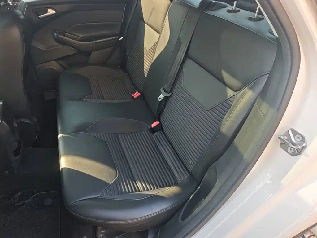 Ford Focus — миниатюра 17
