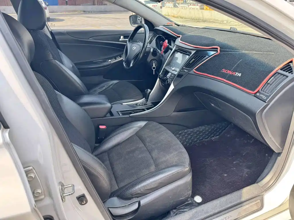 Hyundai Sonata — миниатюра 6