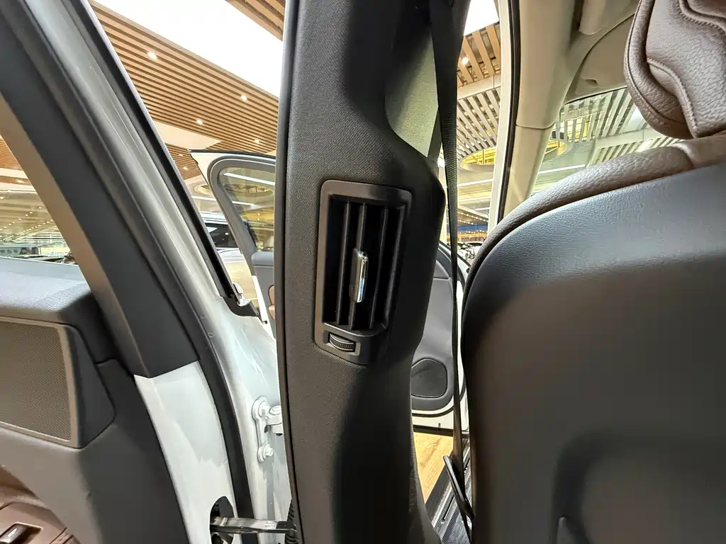 Volvo XC60 — миниатюра 22