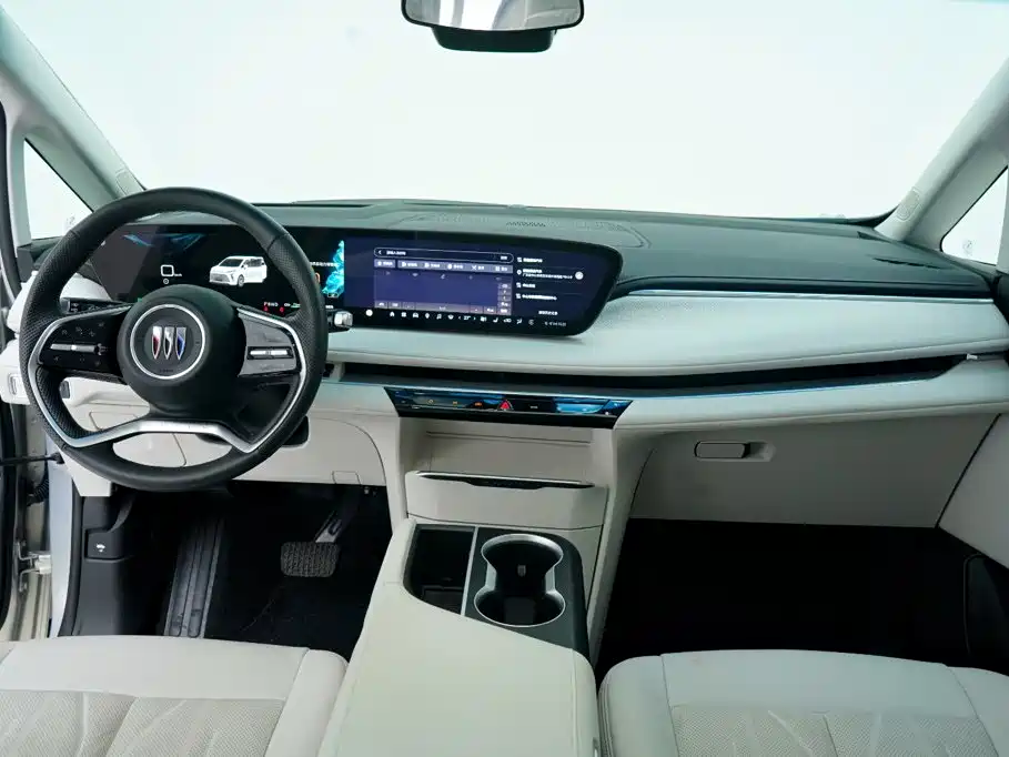 Buick GL8 Hybrid — миниатюра 3