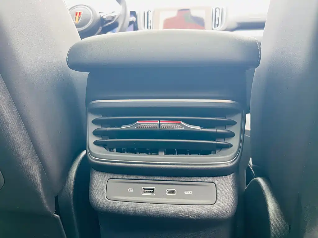 Hongqi Hongqi HS3 PHEV — миниатюра 21