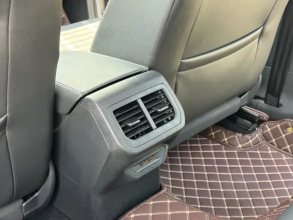 Volkswagen Lavida — миниатюра 15