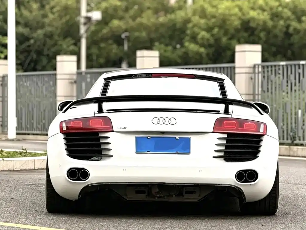 Audi R8 — миниатюра 6