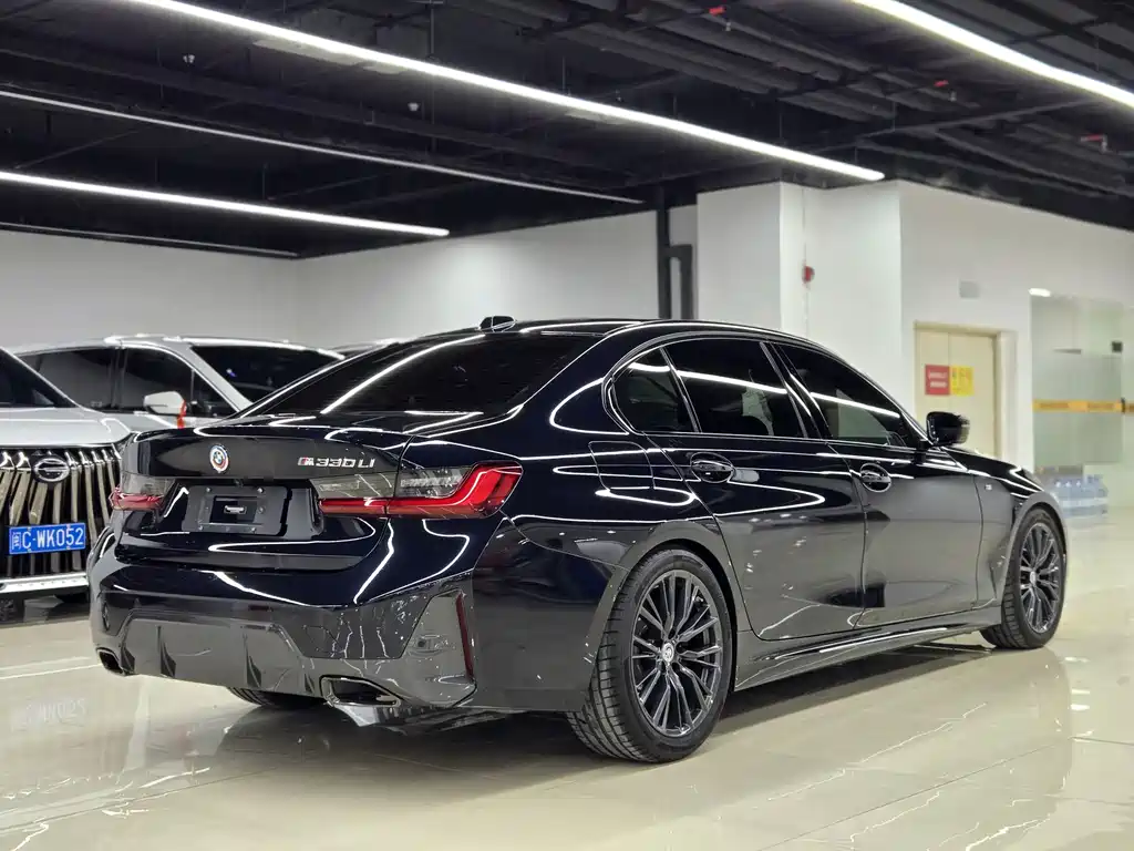 BMW 3 Series — миниатюра 4
