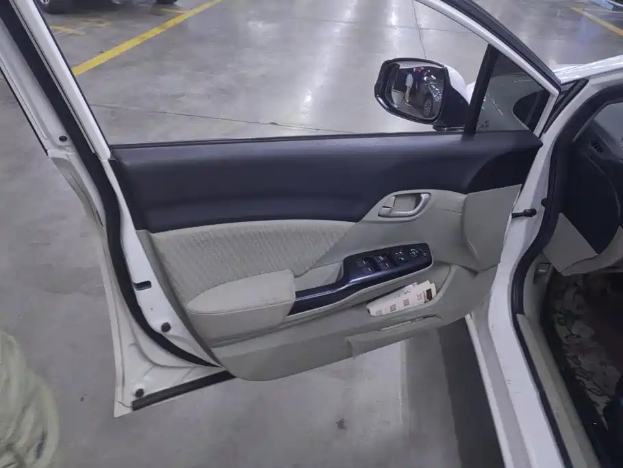 Honda Civic — миниатюра 7