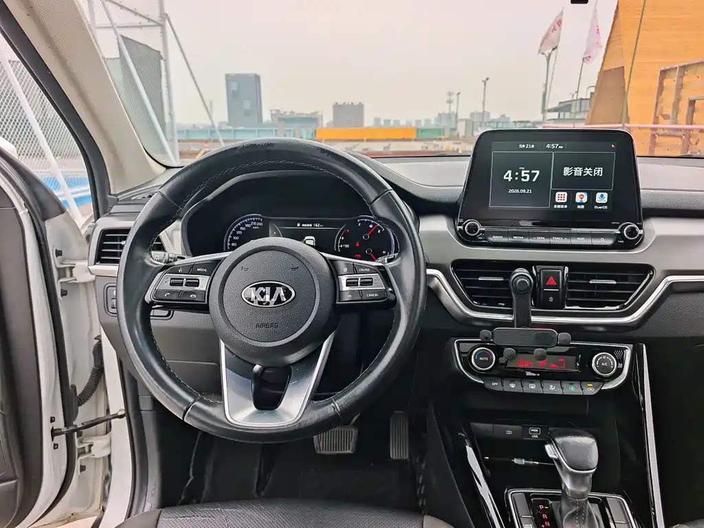 Kia Sportage — миниатюра 12