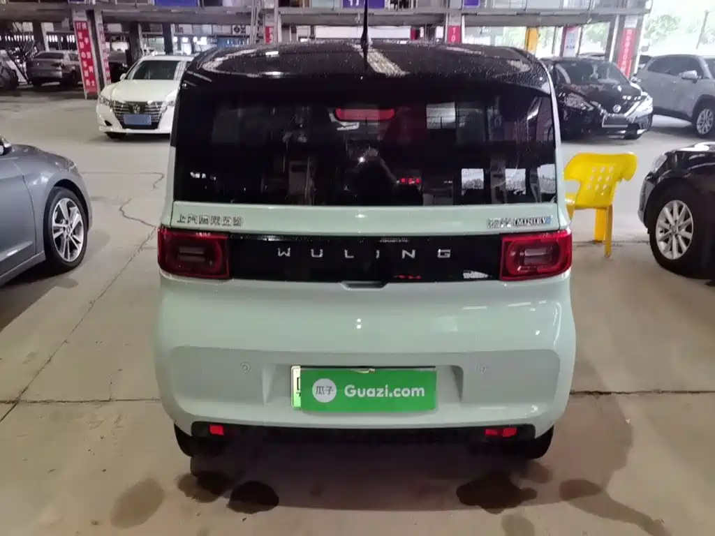 Wuling MINIEV — миниатюра 6