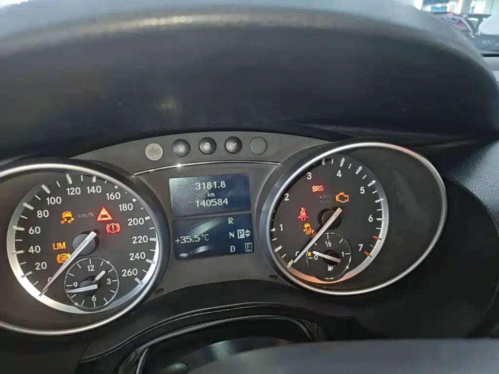 Mercedes-Benz R-Class — миниатюра 12