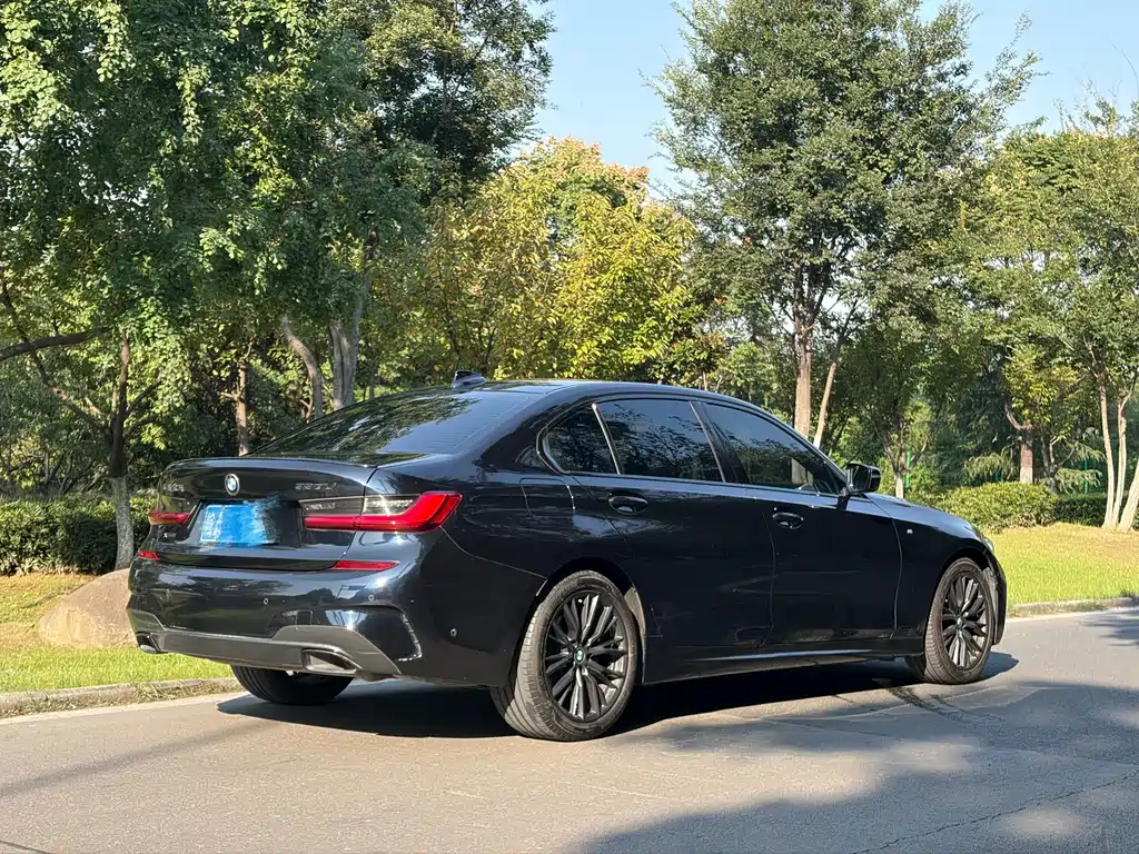BMW 3 Series — миниатюра 3
