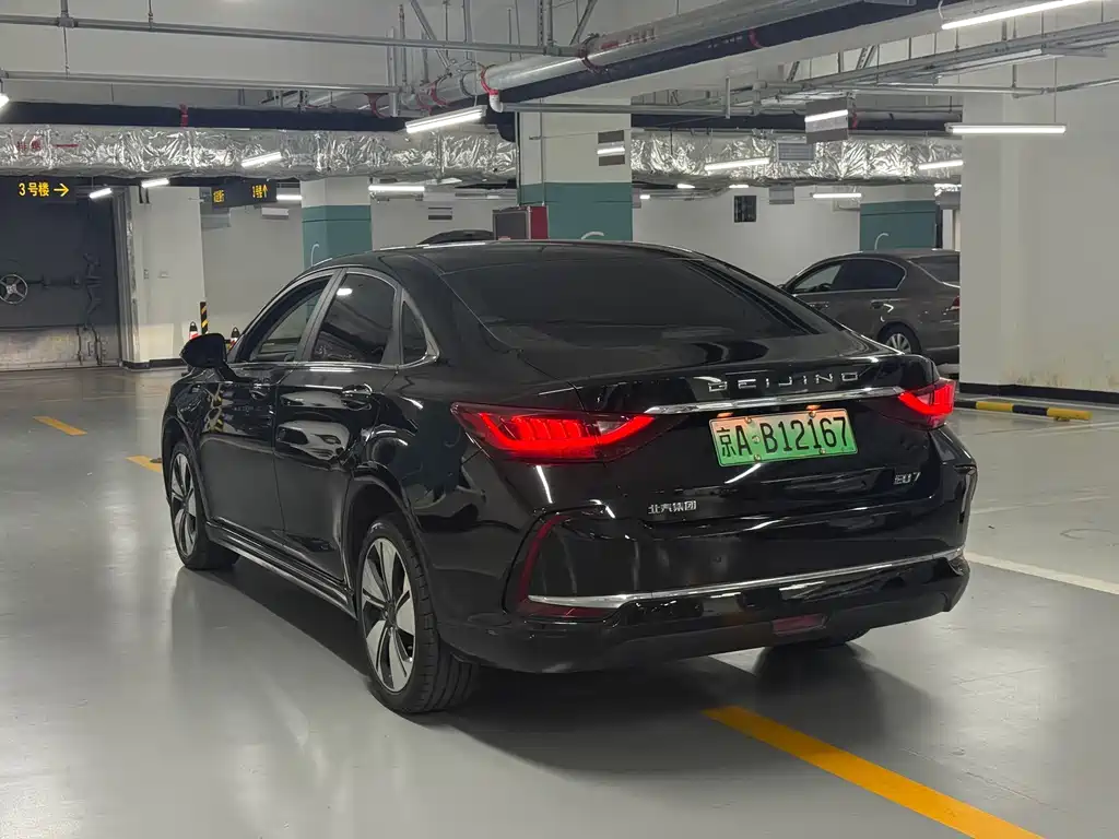 BAIC EU7 — миниатюра 10