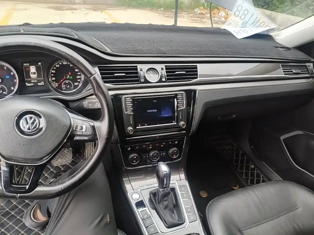 Volkswagen Passat — миниатюра 10