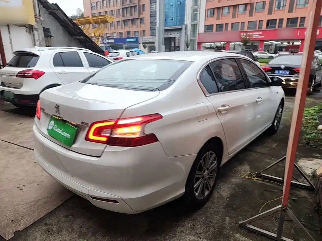 Peugeot 408 — миниатюра 7
