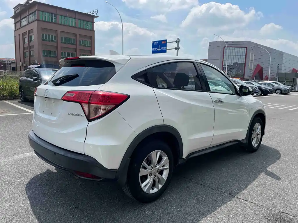 Honda Vezel — миниатюра 14