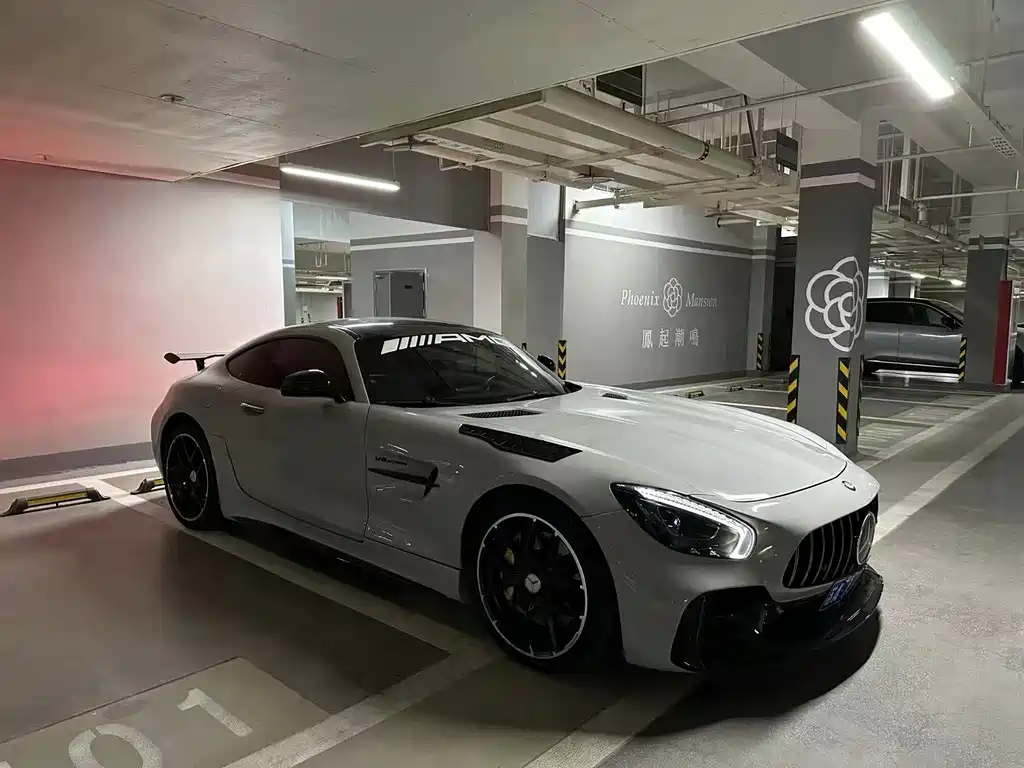 MERCEDES-BENZ AMG GT