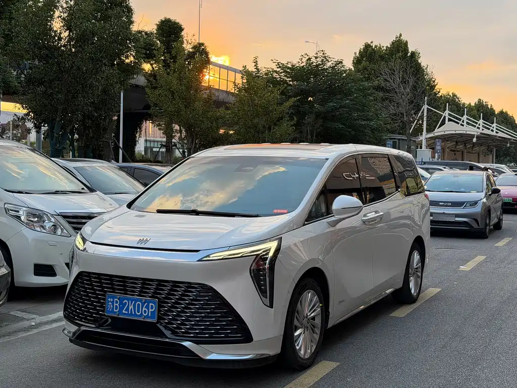 Buick Century 2023 2.0T мест