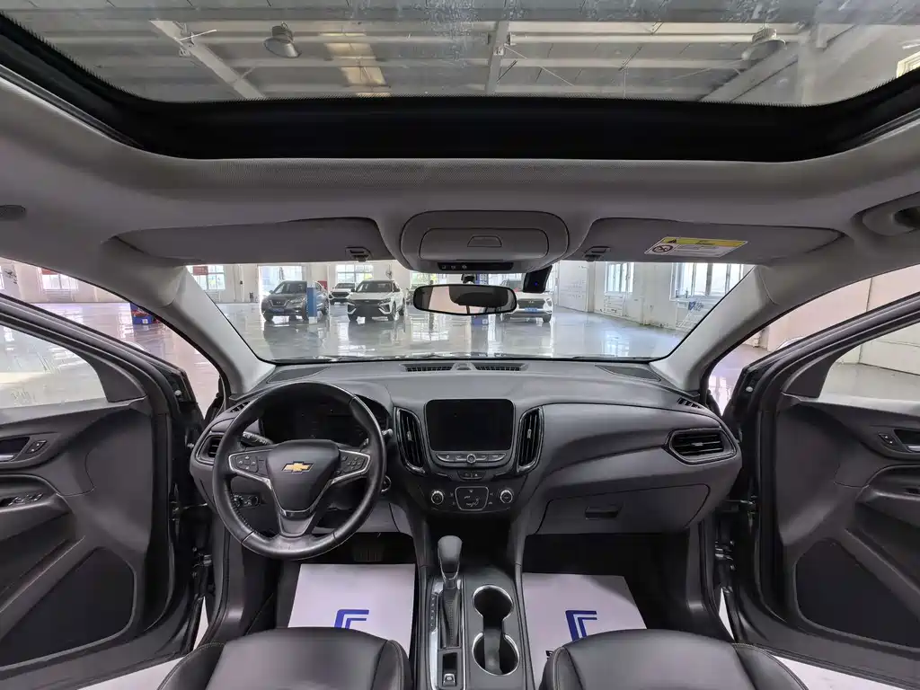 Chevrolet Equinox — миниатюра 10