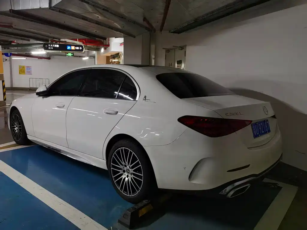 Mercedes-Benz C-Class — миниатюра 3