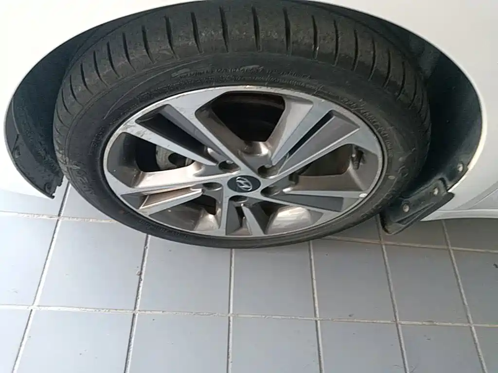 Hyundai Elantra — миниатюра 23