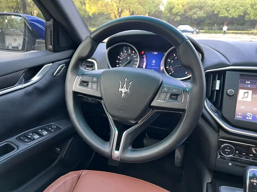 Maserati Ghibli — миниатюра 13