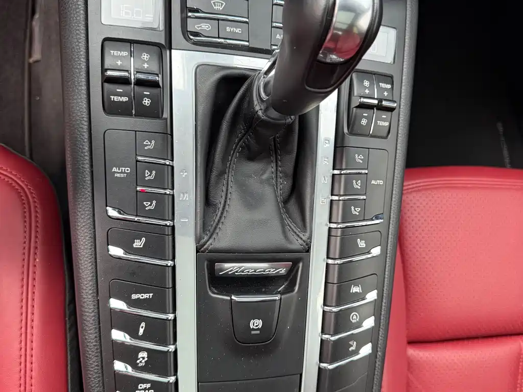 Porsche Macan — миниатюра 27