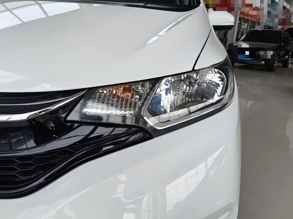 Honda Fit — миниатюра 24