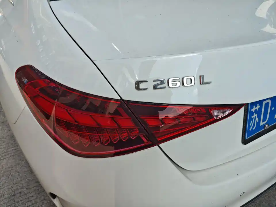 Mercedes-Benz C-Class — миниатюра 8