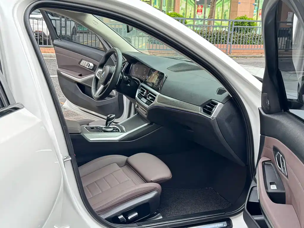 BMW 3 Series — миниатюра 9