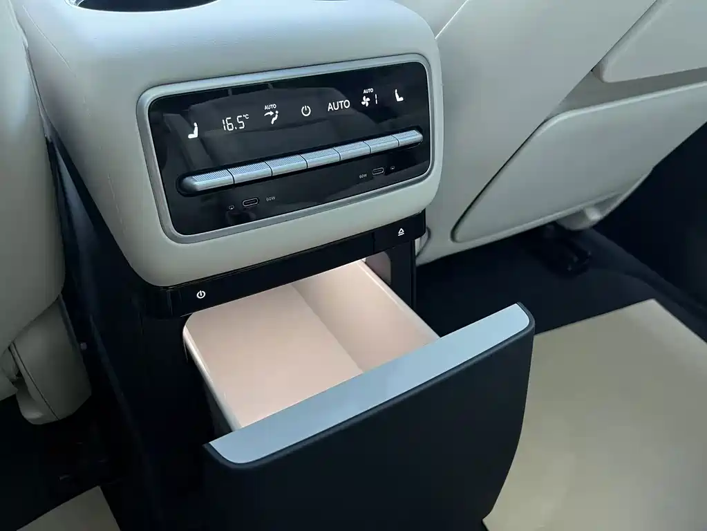 Li Auto Li L9 — миниатюра 12